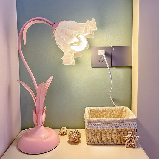 Fleur Cristalline – Lampe florale aux reflets scintillants