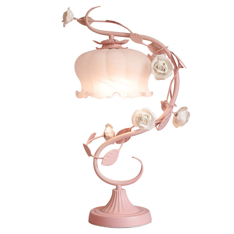 Pétale Rose de Lumière - lampe délicate qui illumine subtilement